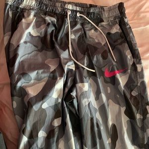 Nike camo drawstring pants